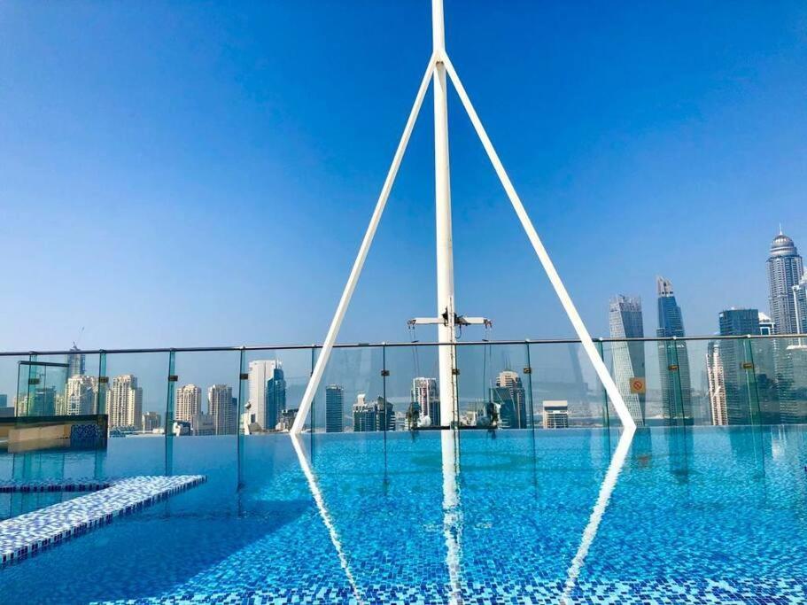 Luxury Modern Studio In Jlt With Amazing View & Rooftop Pool - Sleeps 3 Dubai Exterior photo